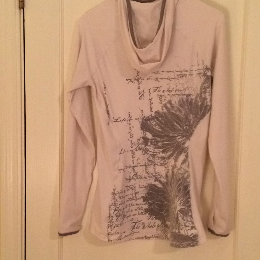 Size medium cool shirt with thumb holes and hoodie